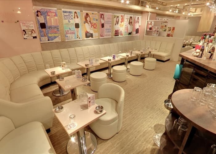 池袋のキャバクラ「ヴィヴィッド」を15秒で紹介！