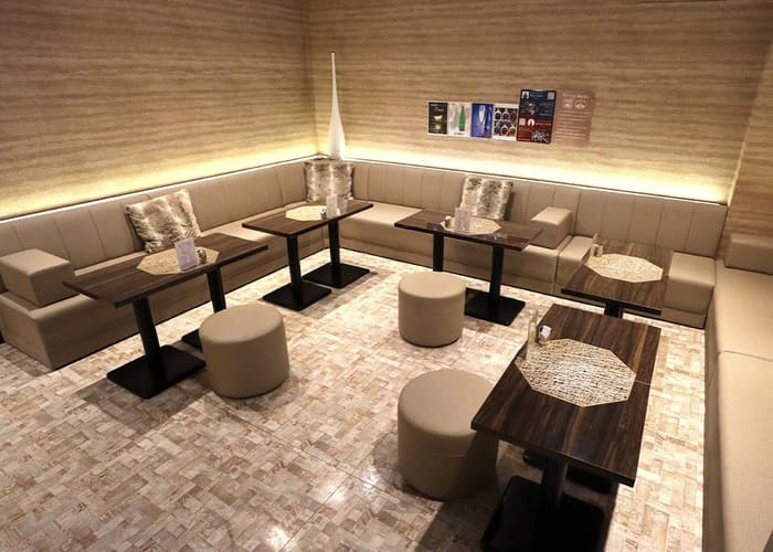 赤羽のキャバクラ「シックスフォーコード」を15秒で紹介！