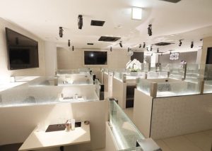 熊本のキャバクラ「ロアー」を15秒で紹介！