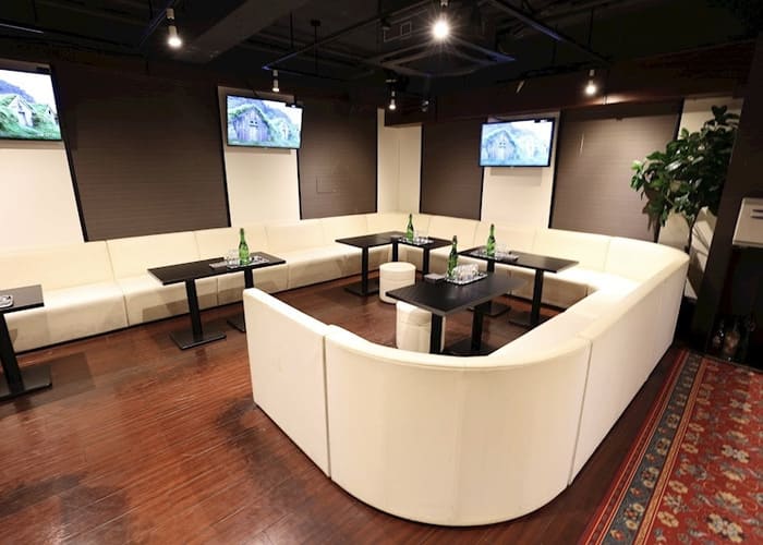 秋葉原のキャバクラ「グラジオラス」を15秒で紹介！